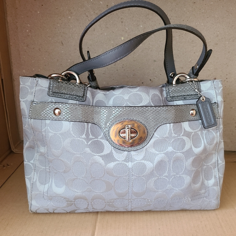 COACH PENELOPE VINTAGE TOTE EUC